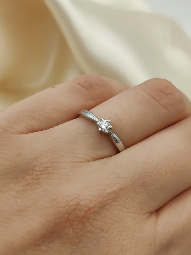 Anillo Attract Diamante 0,10ct G-VS Oro Blanco 18K