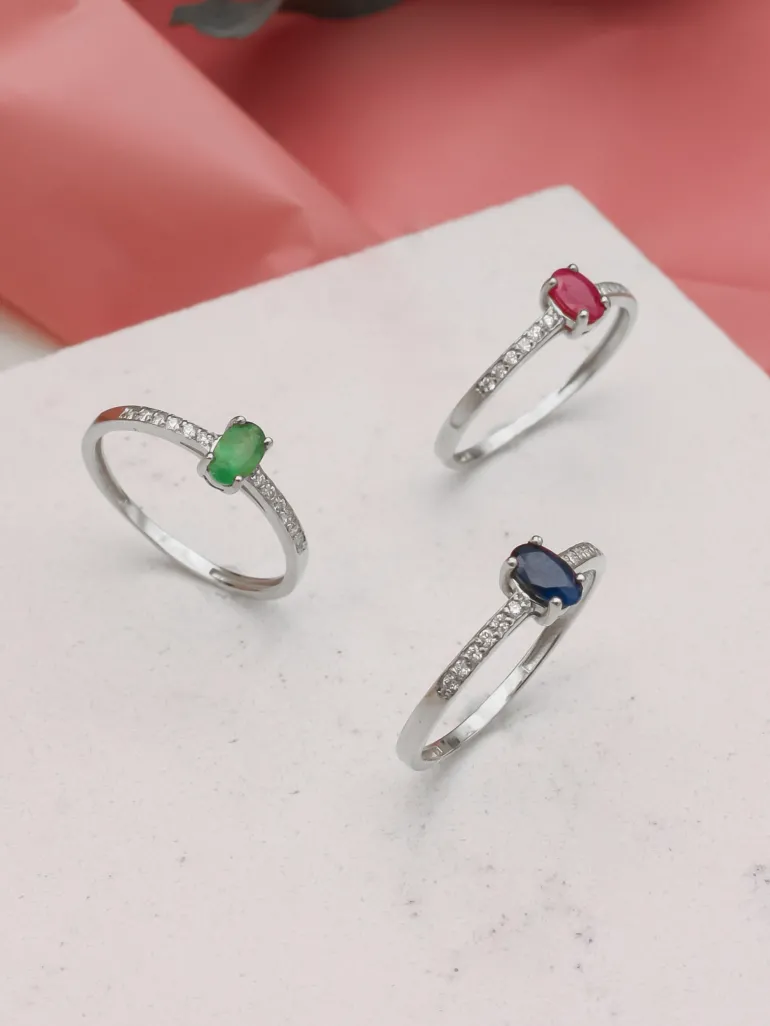 Anillo Ovale Zafiro Diamantes Oro Blanco 18K