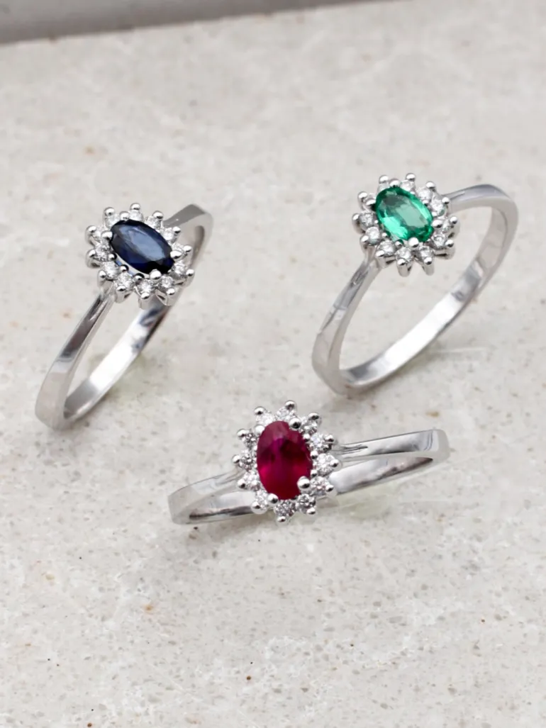 Anillo Rose Esmeralda Diamantes G-VS Oro Blanco 18K