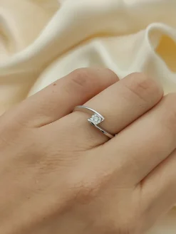 Anillo Trend Diamante 0,07ct G-VS Oro 18K