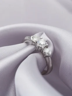 Anillo Triangle Diamante 0,67ct GH-VS Oro Blanco 18K