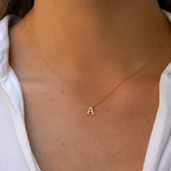 Collar Letra Oro 18K