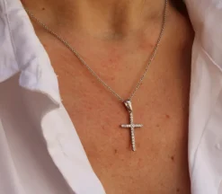 Cruz Harmony Oro Blanco 18K