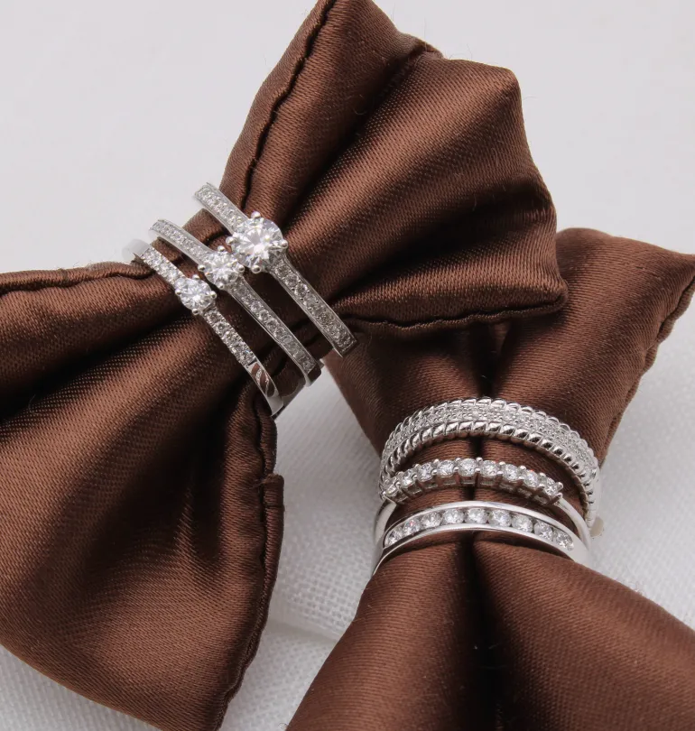 Media Alianza Fantasy Diamantes G-VS Oro Blanco 18K