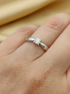 Solitario River Diamante 0,26ct D-VS1 HRD Oro Blanco 18K